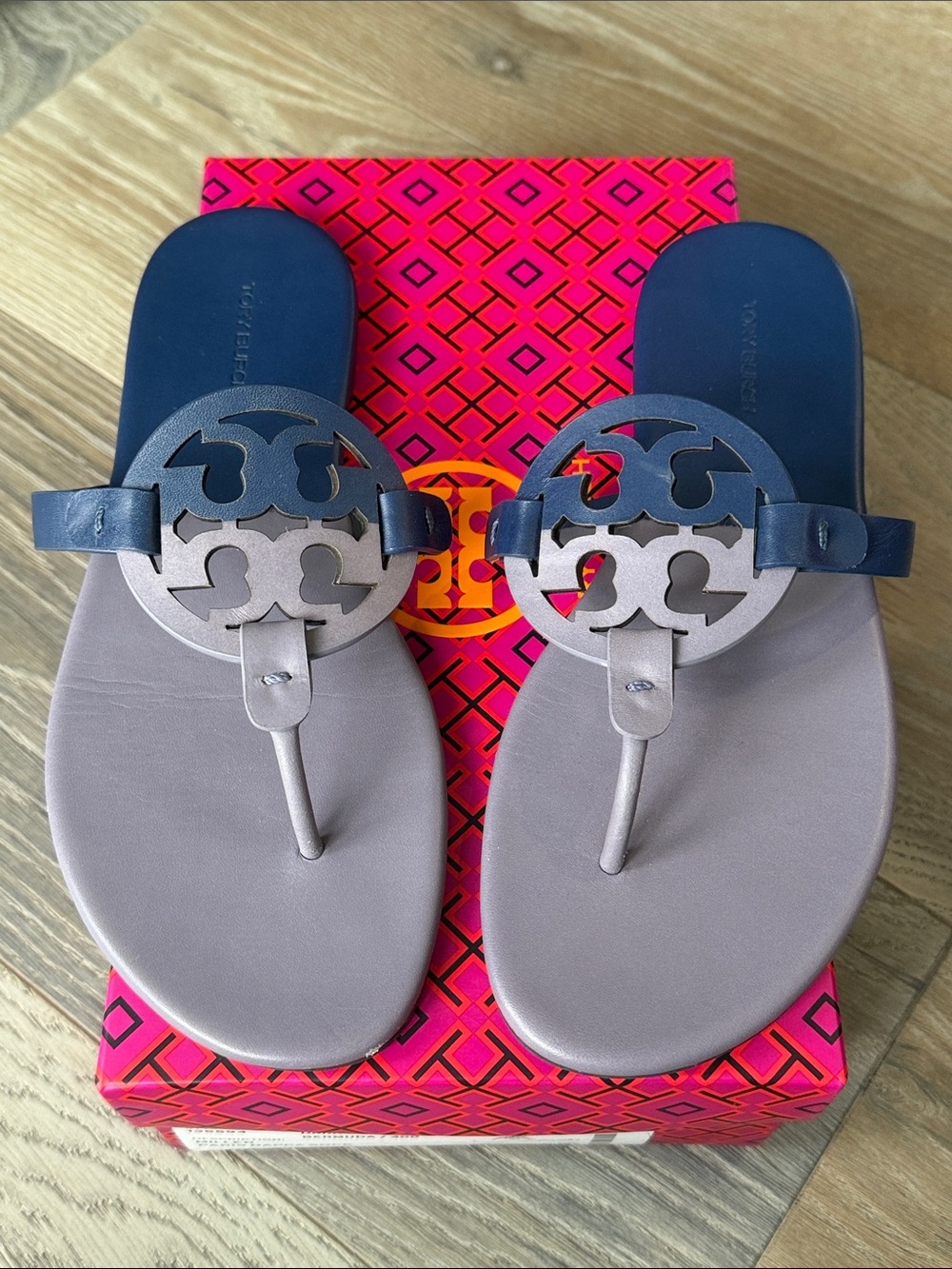 Tory Burch Miller Dark Lotus/Bermuda Miller Soft Leather Thong Sandals 9 - Picture 7 of 13